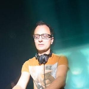 Bryan Cox资料,Bryan Cox最新歌曲,Bryan CoxMV视频,Bryan Cox音乐专辑,Bryan Cox好听的歌
