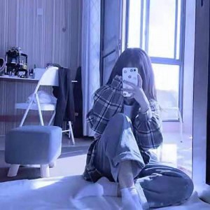 何倩倩资料,何倩倩最新歌曲,何倩倩MV视频,何倩倩音乐专辑,何倩倩好听的歌