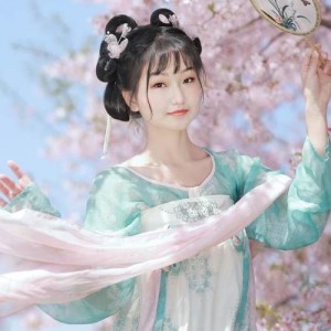 吴诗诗资料,吴诗诗最新歌曲,吴诗诗MV视频,吴诗诗音乐专辑,吴诗诗好听的歌