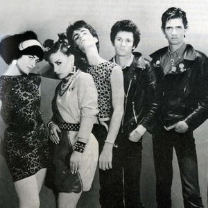Alaska Y Los Pegamoides资料,Alaska Y Los Pegamoides最新歌曲,Alaska Y Los PegamoidesMV视频,Alaska Y Los Pegamoides音乐专辑,Alaska Y Los Pegamoides好听的歌