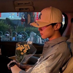秋御辰资料,秋御辰最新歌曲,秋御辰MV视频,秋御辰音乐专辑,秋御辰好听的歌