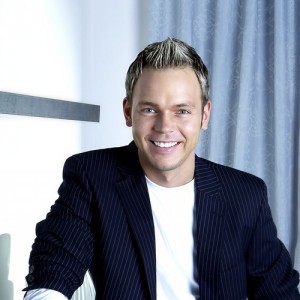 Lauris Reiniks资料,Lauris Reiniks最新歌曲,Lauris ReiniksMV视频,Lauris Reiniks音乐专辑,Lauris Reiniks好听的歌