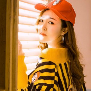 童小童资料,童小童最新歌曲,童小童MV视频,童小童音乐专辑,童小童好听的歌