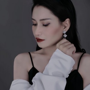 茜尹资料,茜尹最新歌曲,茜尹MV视频,茜尹音乐专辑,茜尹好听的歌