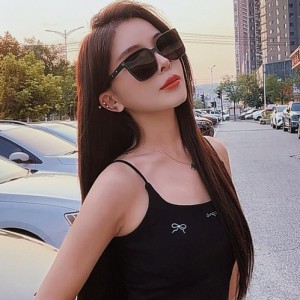 小曼资料,小曼最新歌曲,小曼MV视频,小曼音乐专辑,小曼好听的歌