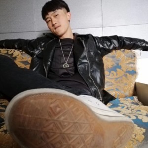 何方向资料,何方向最新歌曲,何方向MV视频,何方向音乐专辑,何方向好听的歌